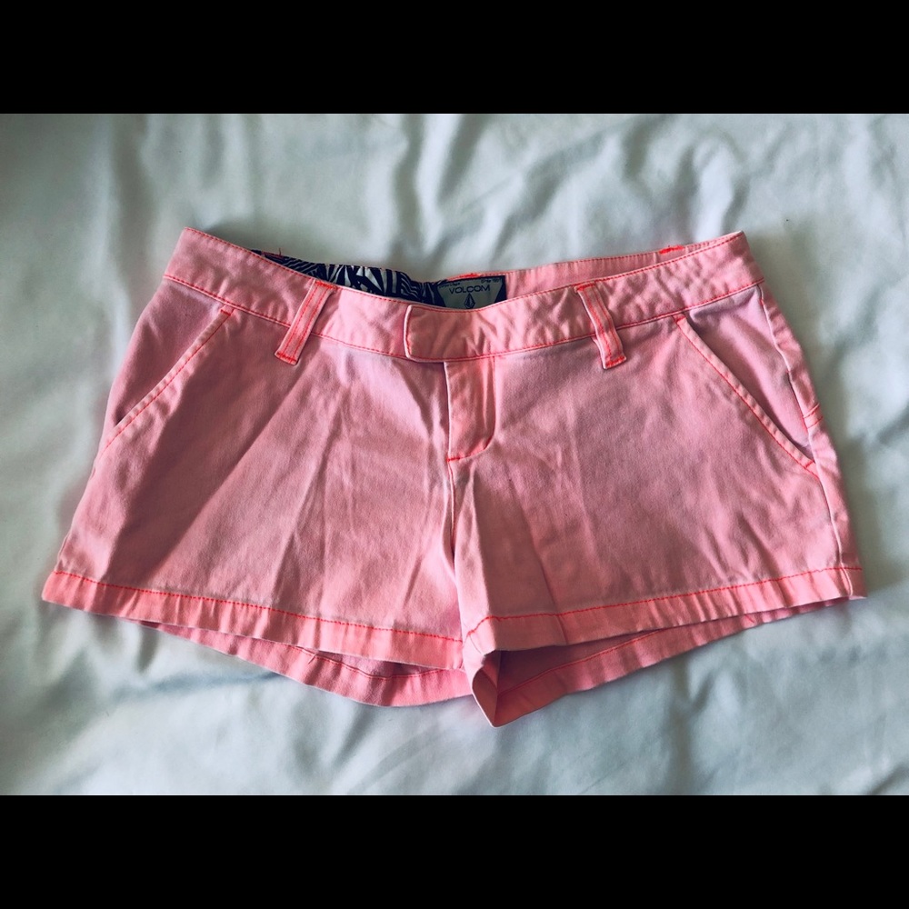 Volcom shorts size 3